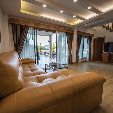 Private Villas Bangtao Банг Тао Бийч Екстериор снимка
